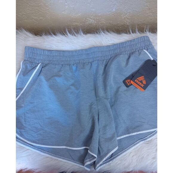 NWT side Med ladies reebok shorts LUH398 - Picture 1 of 2